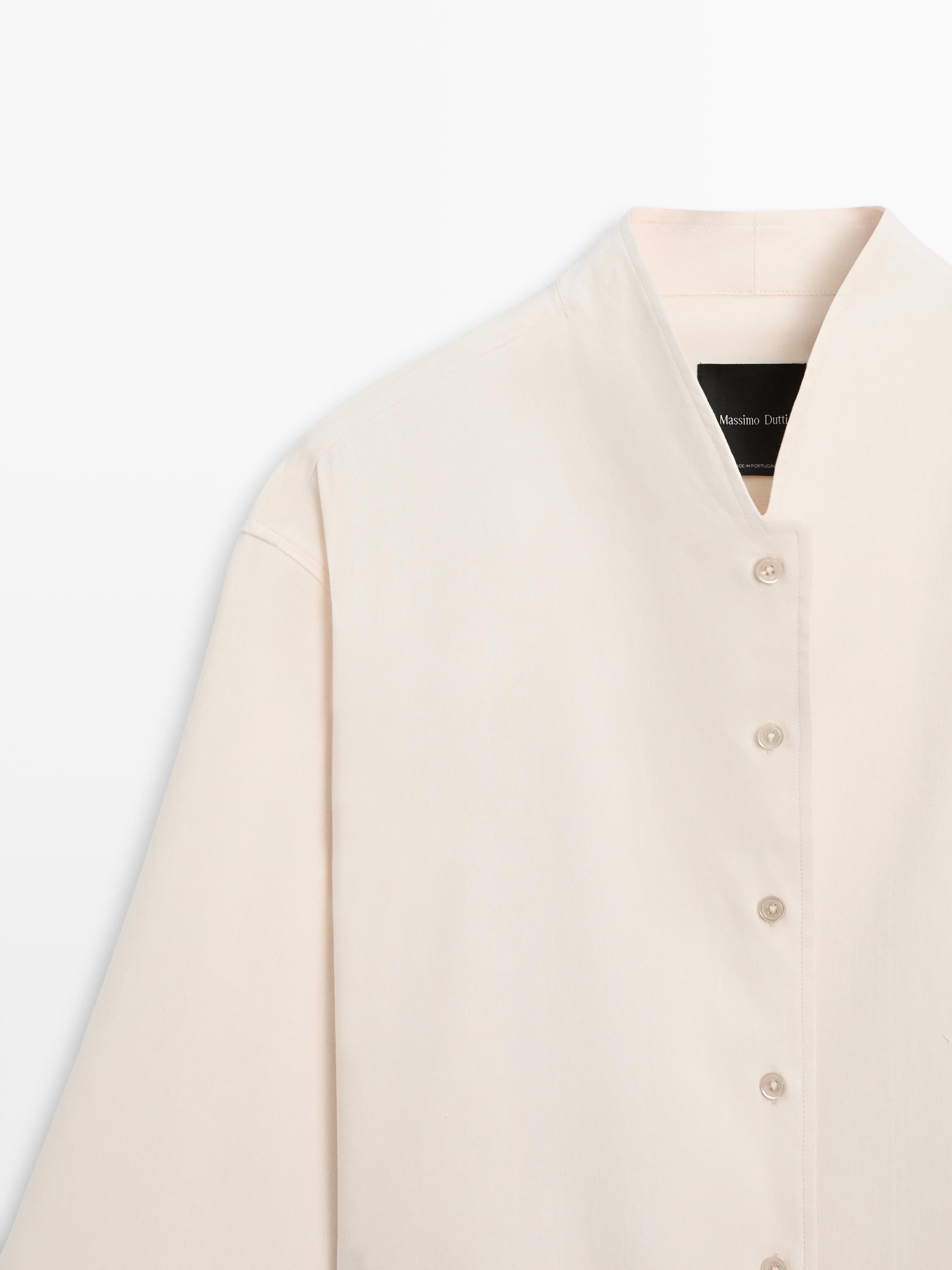 Flowing overshirt with collar detail